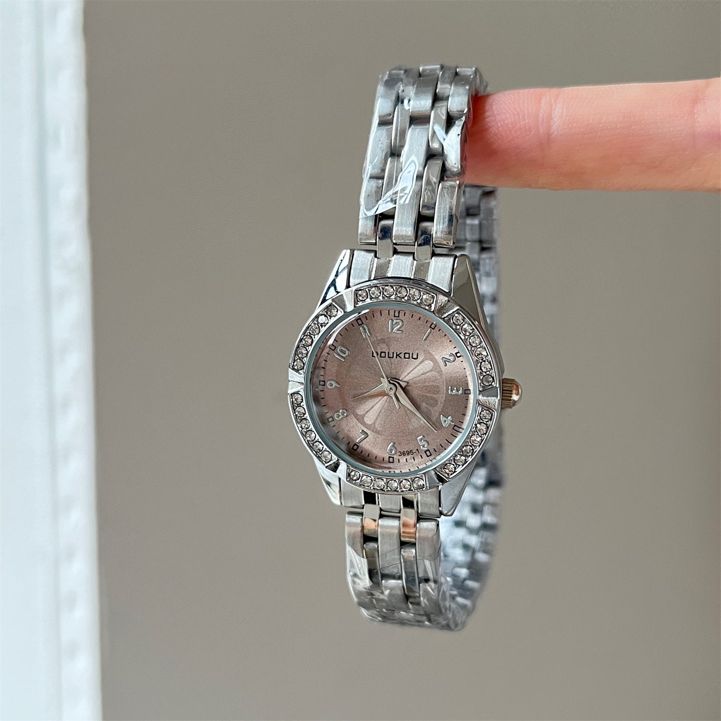 Doukou Watch Women's Small Fresh Blue Daisy Diamond Small Dial Exquisite Women's Watch Cross-Border Hot Selling Quartz Watch