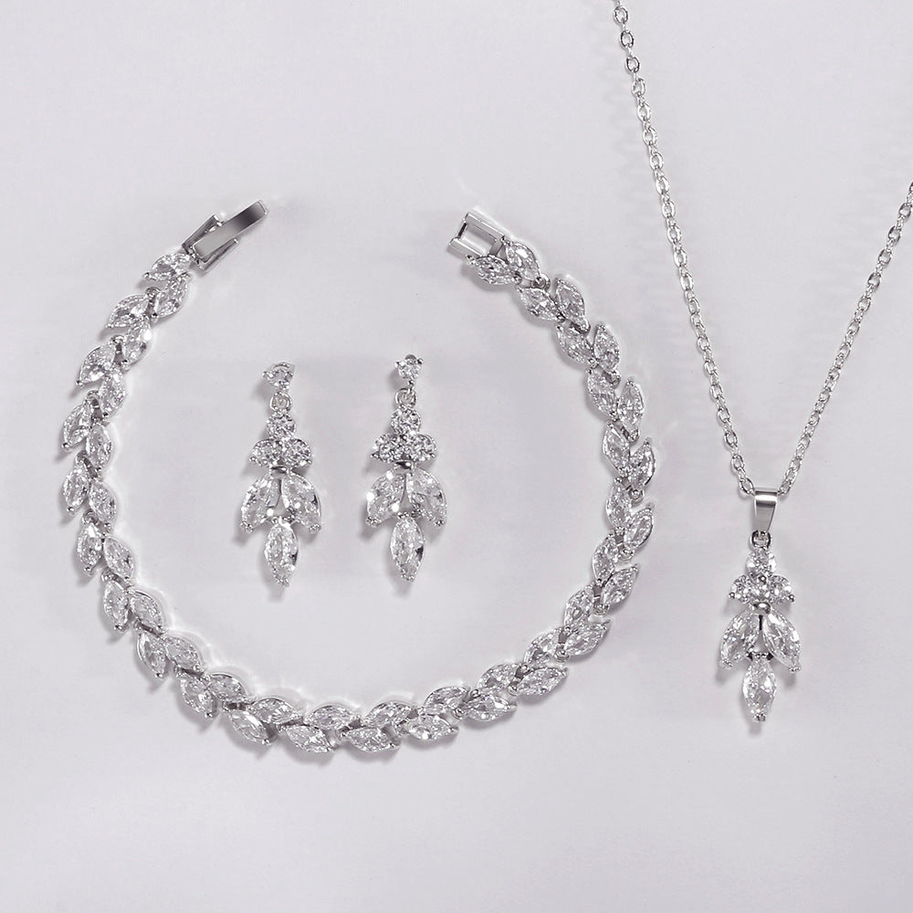 Ladies Necklace Hand Jewelry Earrings Jewelry Set Exquisite Micro Inlaid Zircon Bridal Accessories