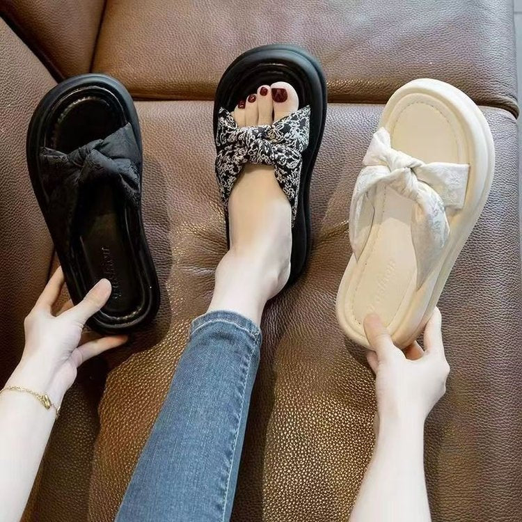 Slippers Women's Sandals Women's 2025 New Explosions Summer Outer Wear New Fairy Style Thick Bottom Beach Fashion One-Word Shops